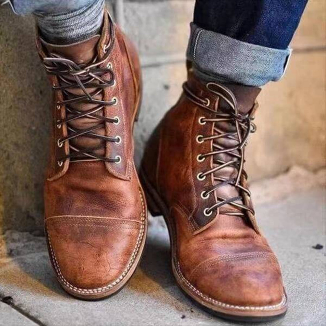 Men’s Leather Boots – Classic Lace-Up Design